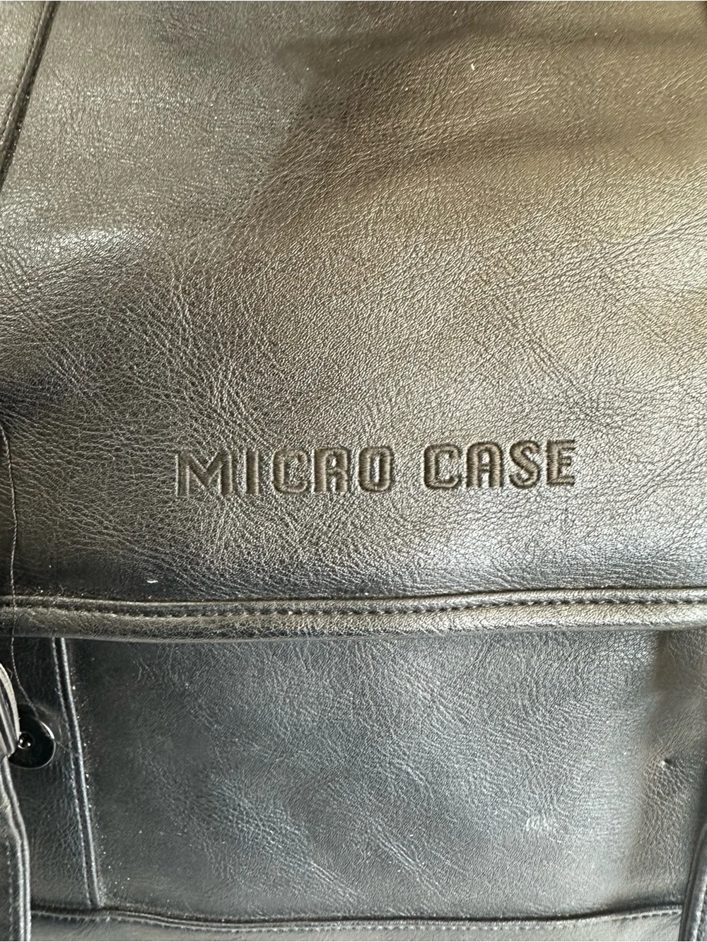 Leather Briefcase Messenger Bag in Black - Men’s Professional Carry